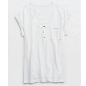 NWOT Aerie Oversized Henley T-Shirt. Size medium.